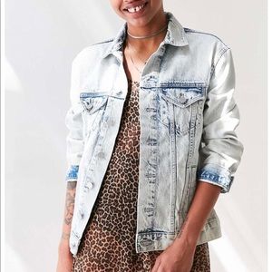 BDG Girlfriend Denim Trucker Jacket